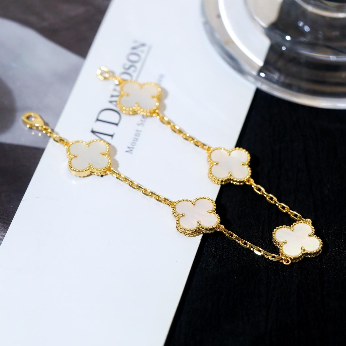 Van Cleef & Arpels Bracelet - PerfectKickZ