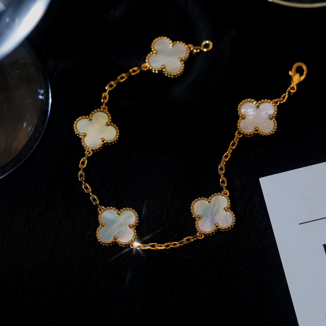 Van Cleef & Arpels Bracelet - PerfectKickZ