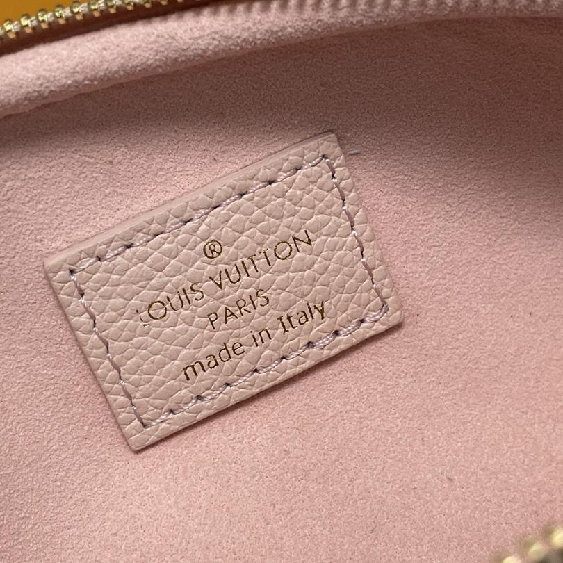 Louis Vuitton Mini Bumbag (17x12x9.5cm)      M82347 - PerfectKickZ
