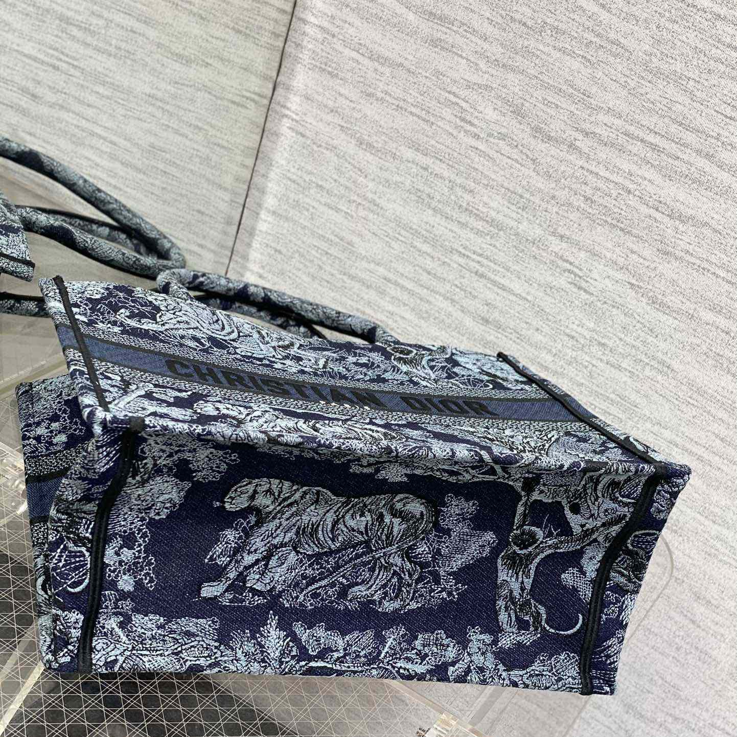 Dior Medium Dior Book Tote - PerfectKickZ