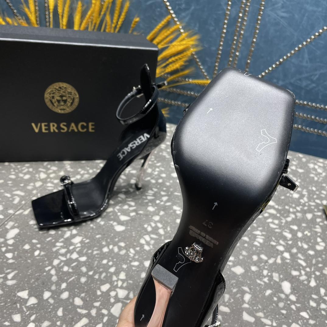 Versace Pin-Point Sandals - PerfectKickZ