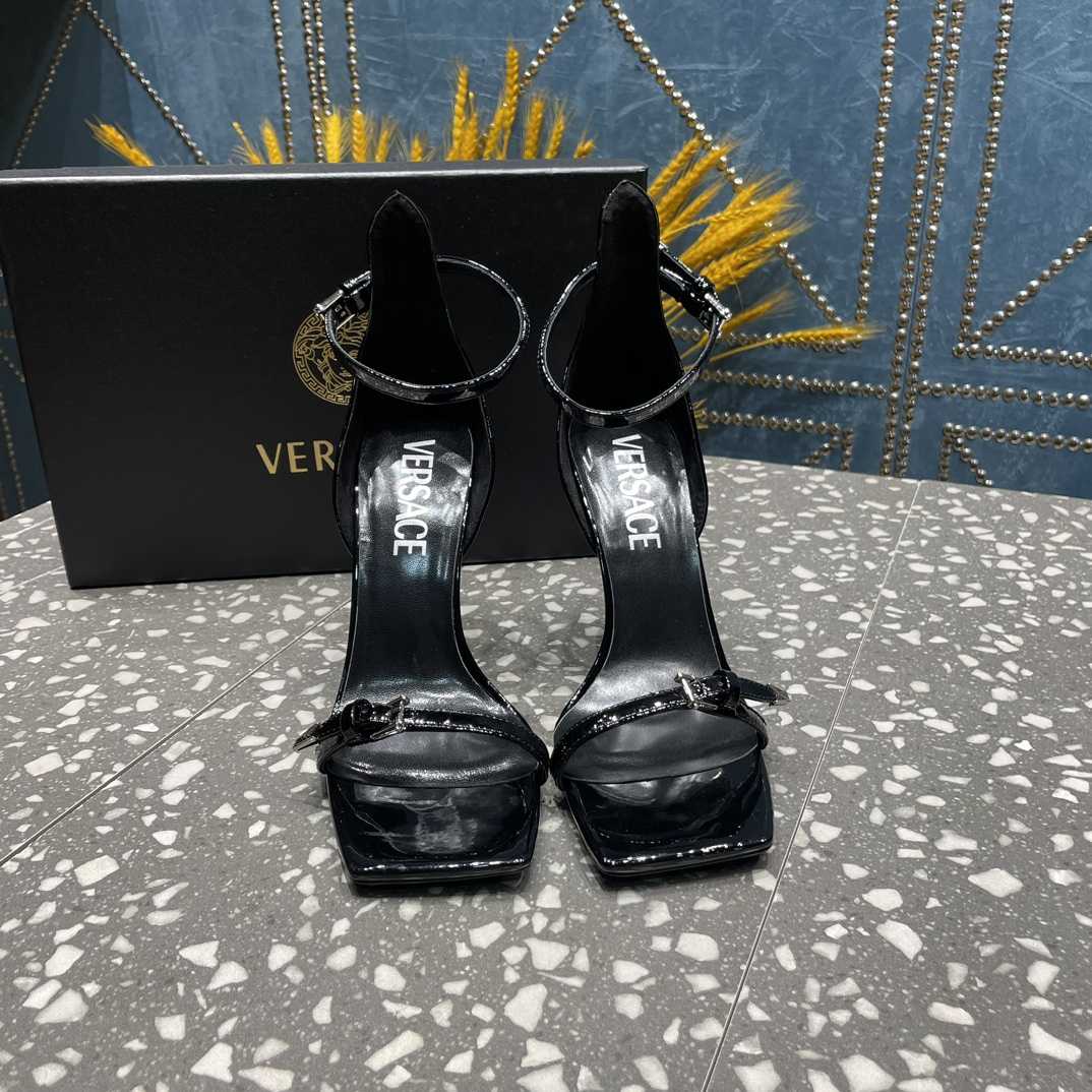Versace Pin-Point Sandals - PerfectKickZ