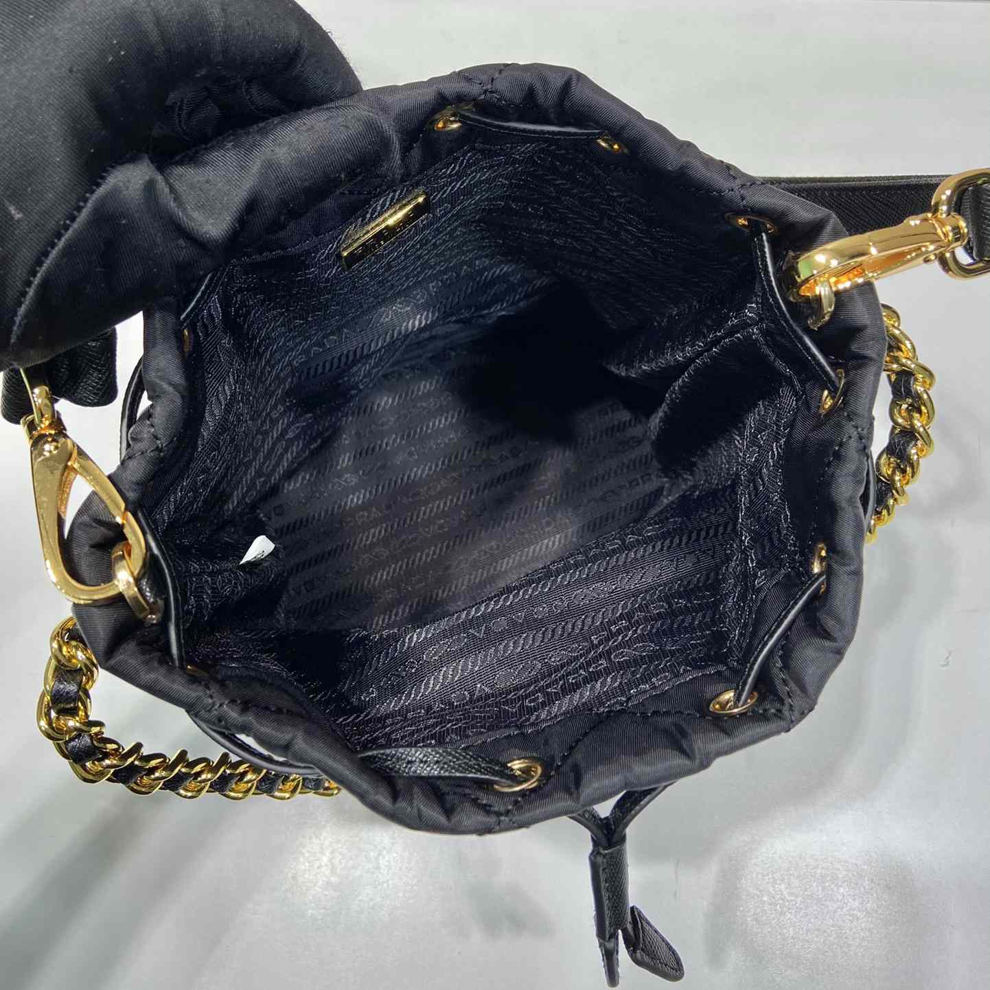Prada Re-Edition 1995 Chaîne Re-Nylon shoulder bag - PerfectKickZ