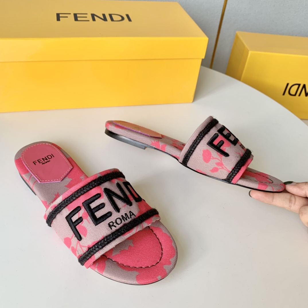 Fendi Signature Pink Canvas Slides - PerfectKickZ