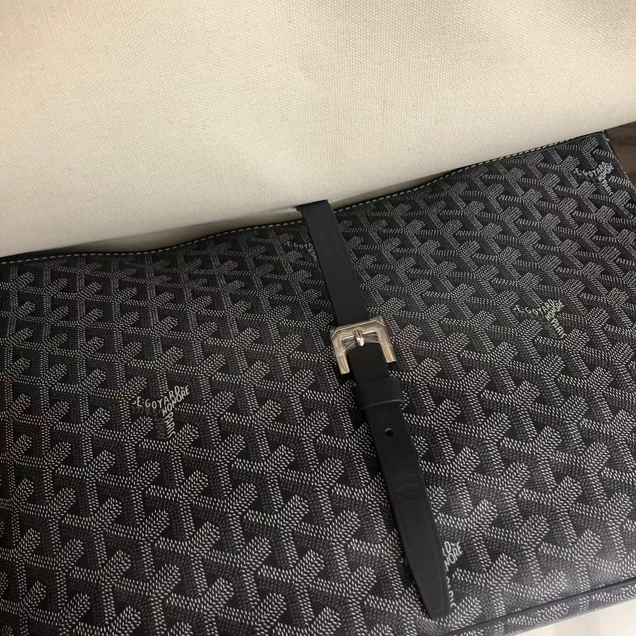 Goyard Capetien Messenger Bag  (35-25-13cm) - PerfectKickZ