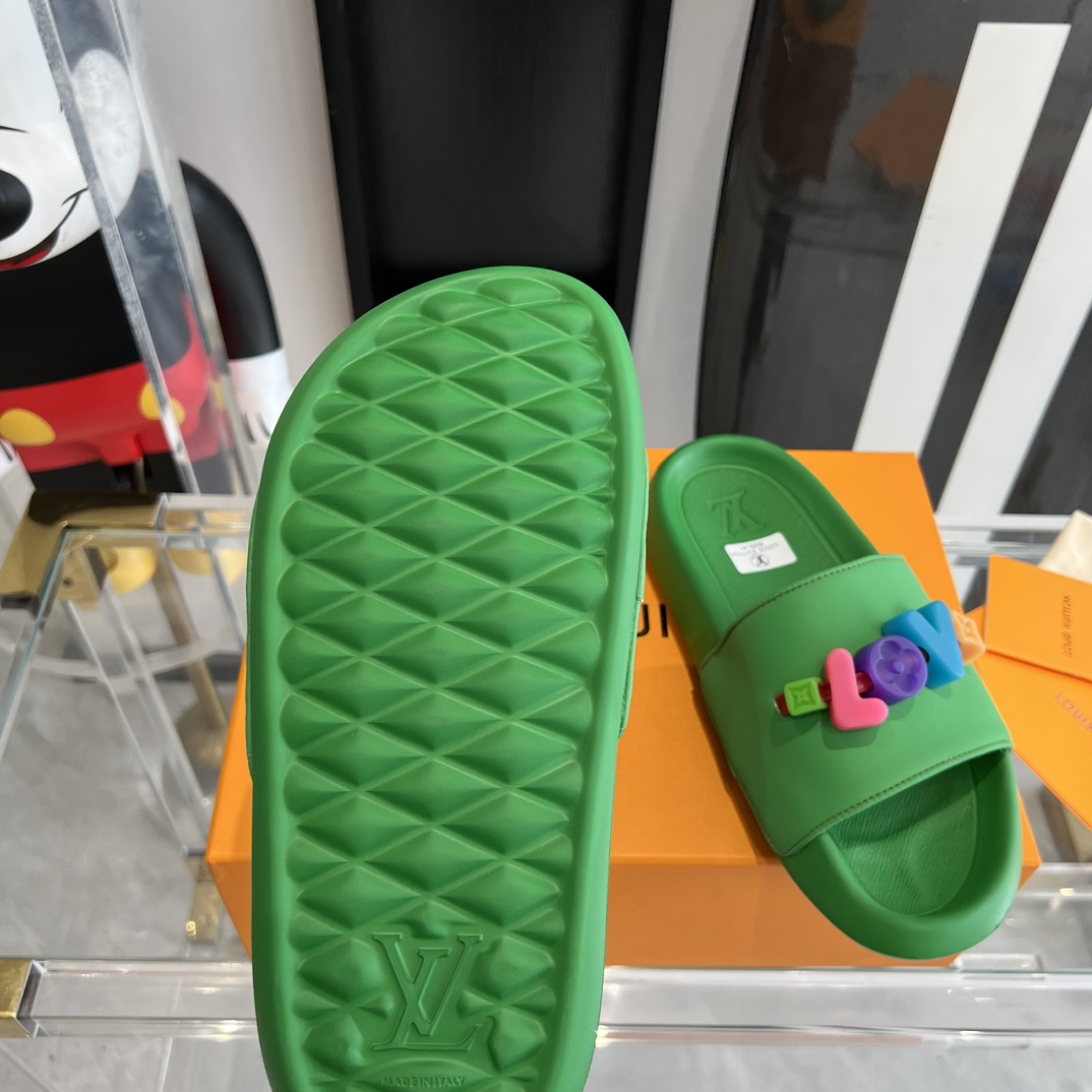 Louis Vuitton Pool Pillow Flat Comfort Mule Sandals - PerfectKickZ