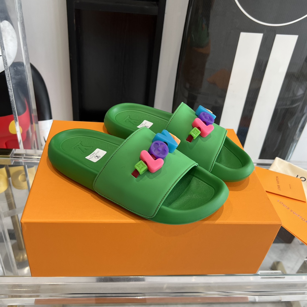Louis Vuitton Pool Pillow Flat Comfort Mule Sandals - PerfectKickZ
