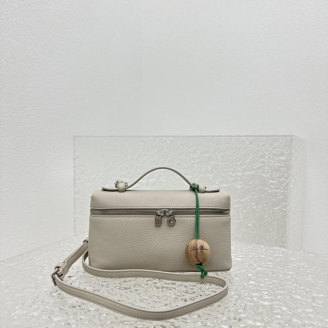 Loro Piana Extra Pocket Pouch L19  (19-7-12cm) - PerfectKickZ