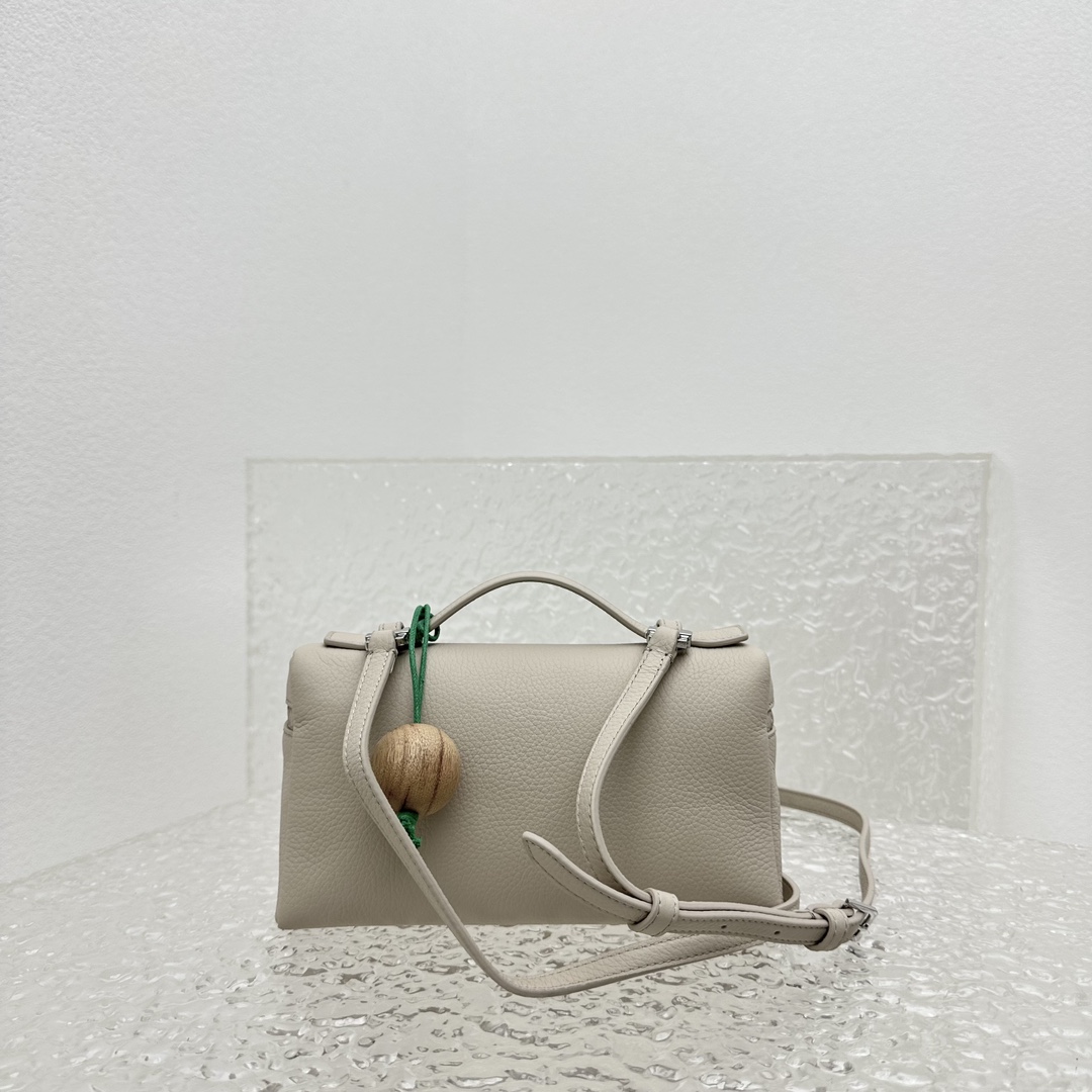 Loro Piana Extra Pocket Pouch L19  (19-7-12cm) - PerfectKickZ