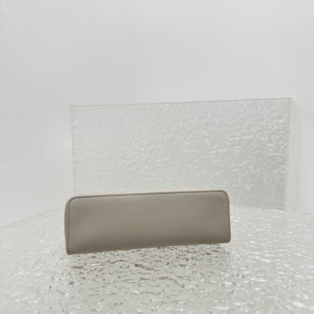 Loro Piana Extra Pocket Pouch L19  (19-7-12cm) - PerfectKickZ