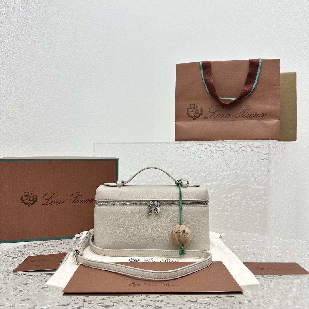 Loro Piana Extra Pocket Pouch L19  (19-7-12cm) - PerfectKickZ
