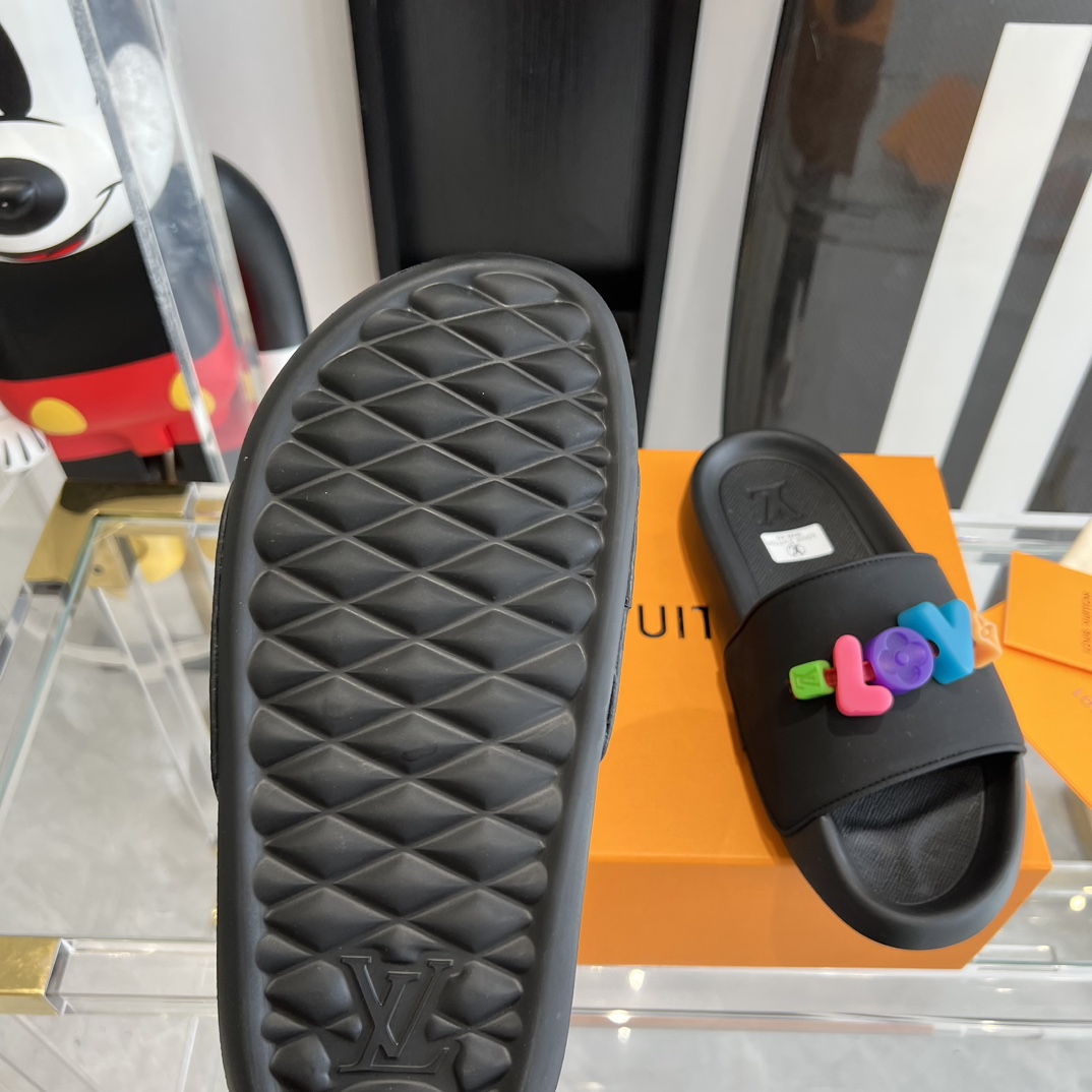 Louis Vuitton Pool Pillow Flat Comfort Mule Sandals - PerfectKickZ