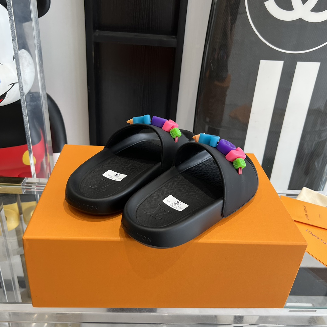 Louis Vuitton Pool Pillow Flat Comfort Mule Sandals - PerfectKickZ