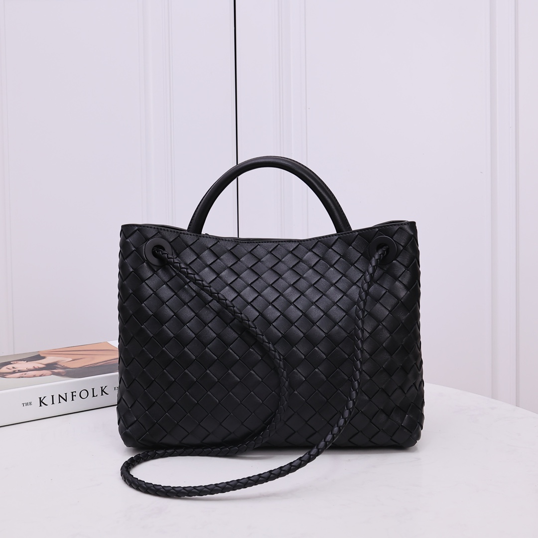 Bottega Veneta Medium Andiamo - PerfectKickZ