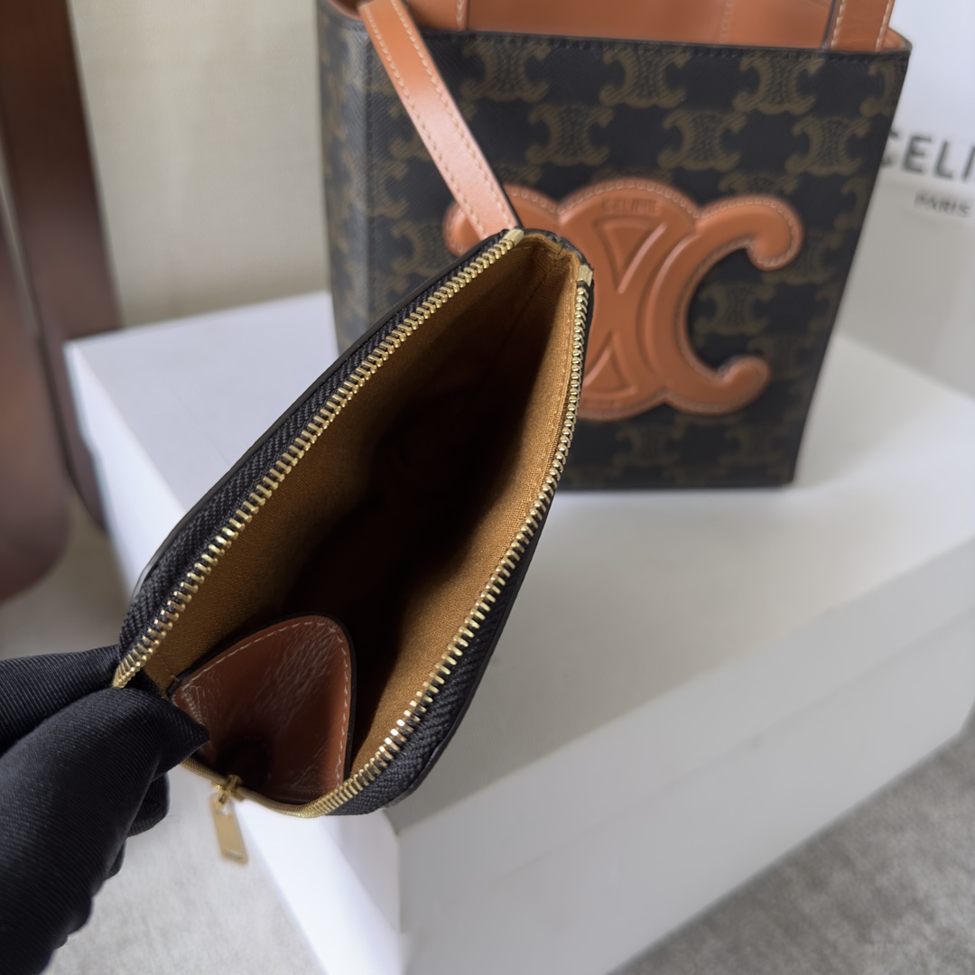 Celine Cube Bag Cuir Triomphe in Triomphe Canvas and Calfskin (15-15-15cm) - 