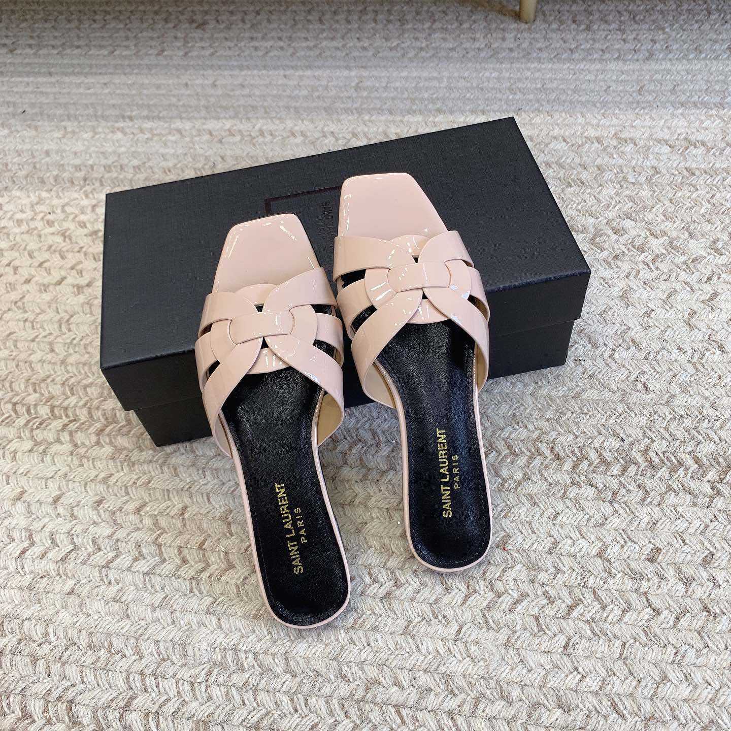 Saint Laurent Tribute Flat Sandals - PerfectKickZ