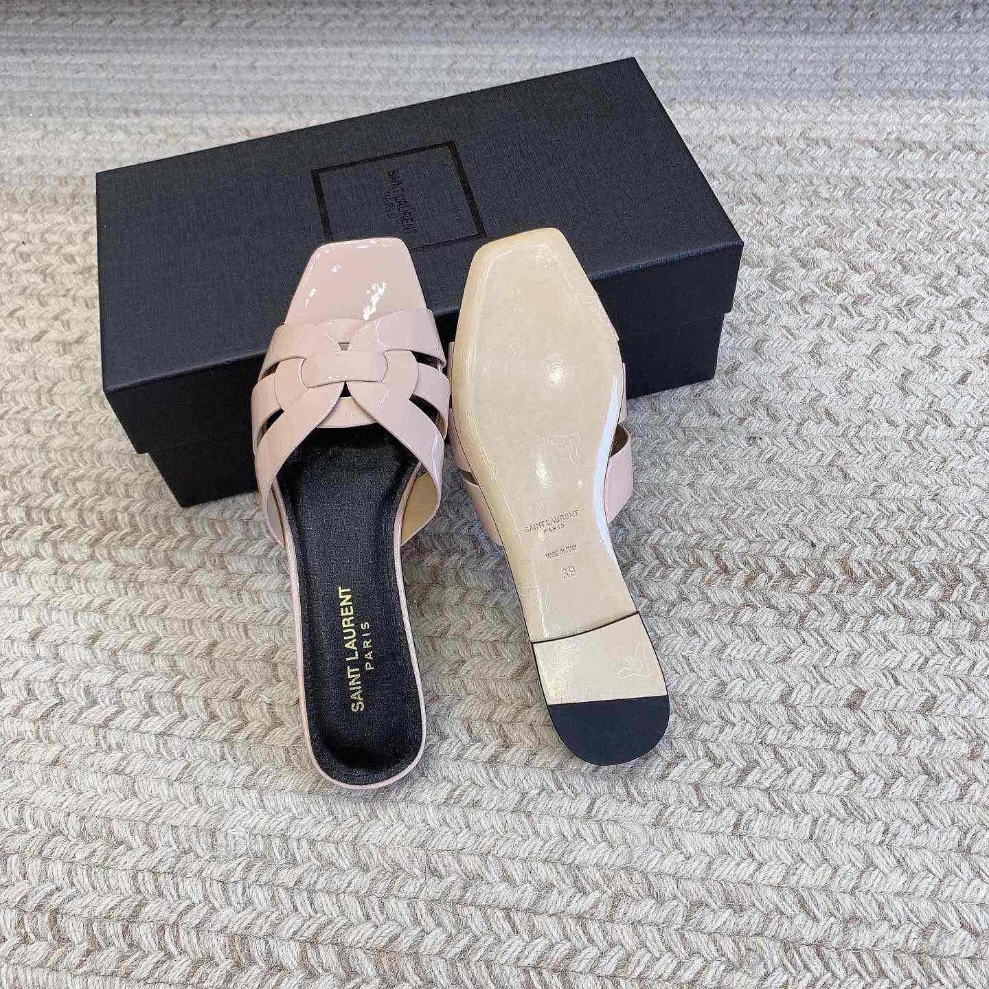Saint Laurent Tribute Flat Sandals - PerfectKickZ