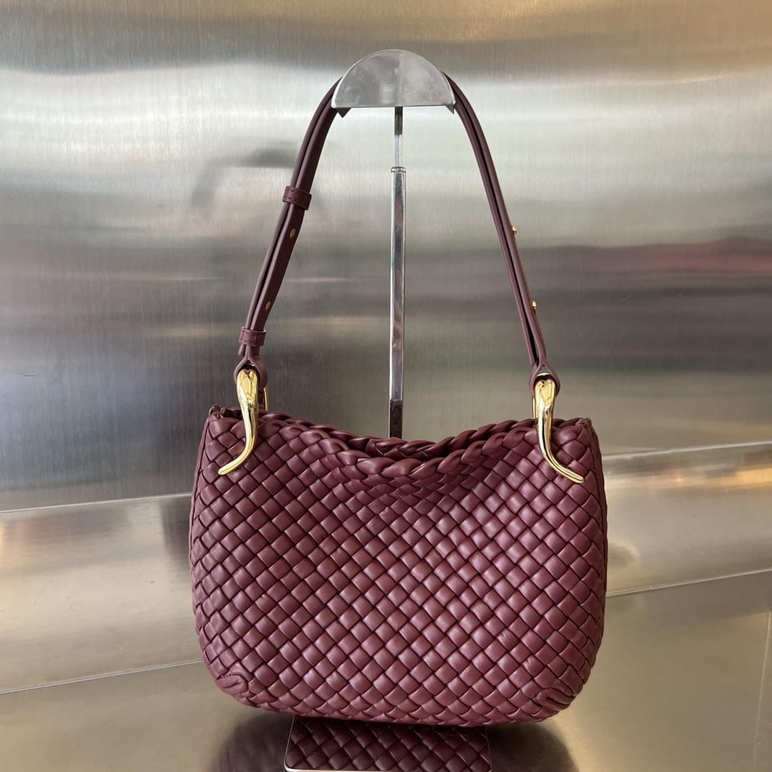 Bottega Veneta Small Clicker Shoulder Bag - PerfectKickZ