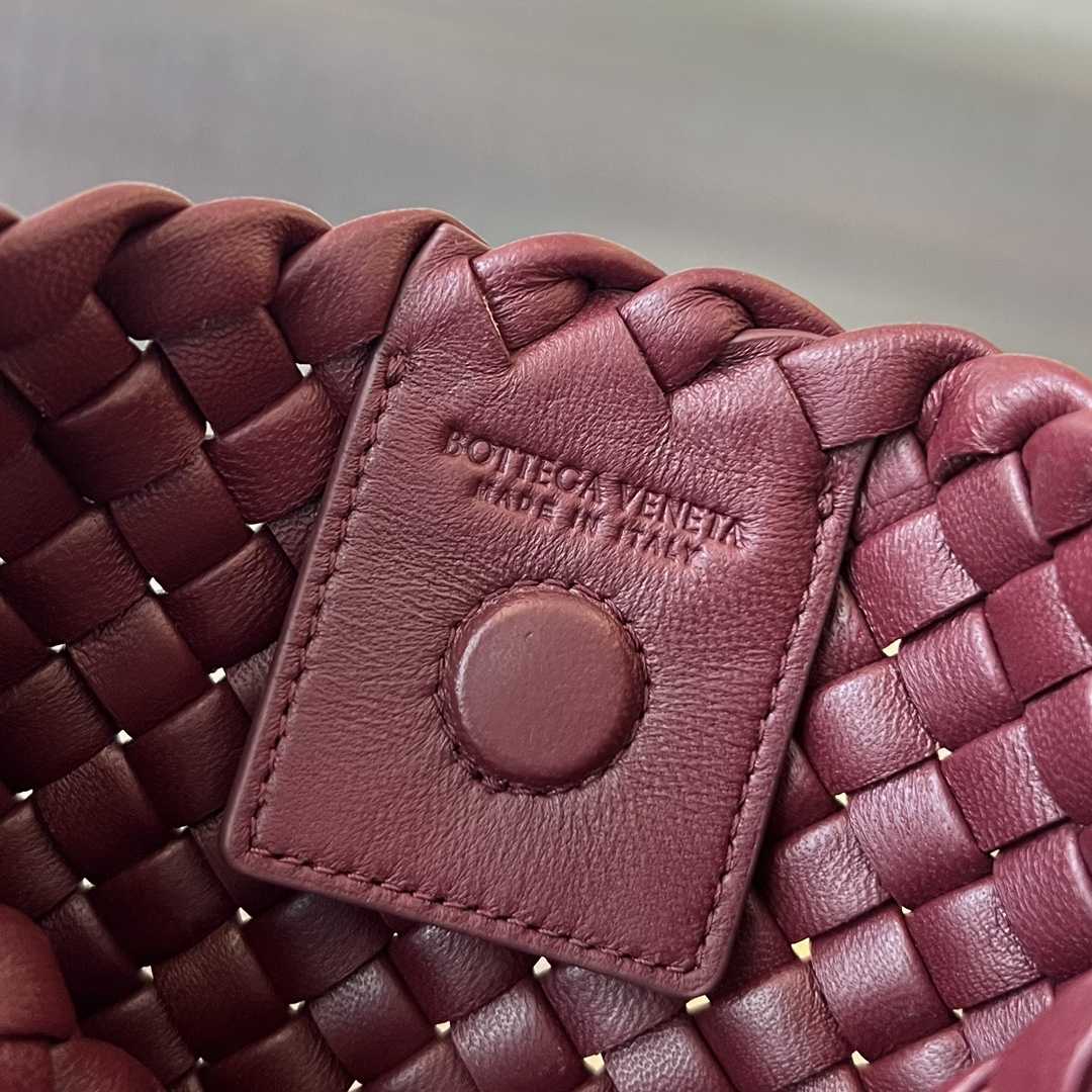 Bottega Veneta Small Clicker Shoulder Bag - PerfectKickZ