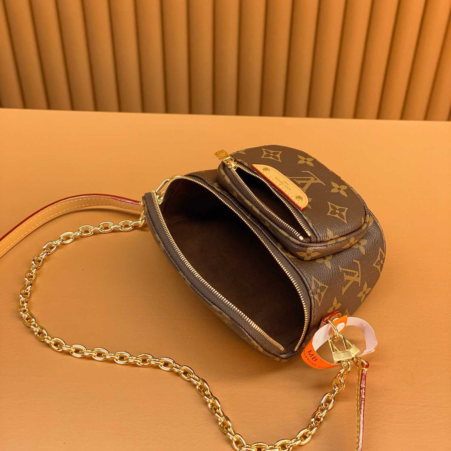 Louis Vuitton Mini Bumbag (17x12x9.5cm)      M82335 - PerfectKickZ