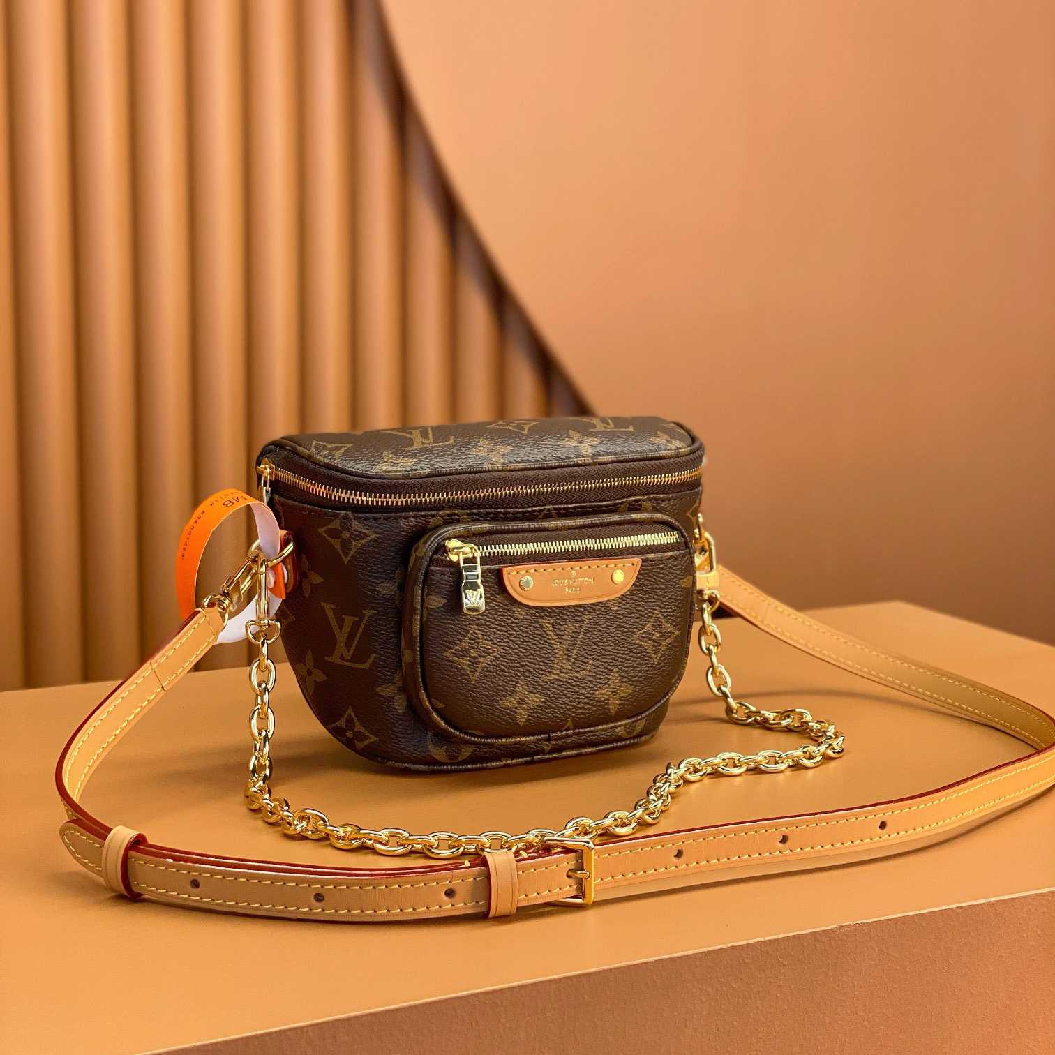 Louis Vuitton Mini Bumbag (17x12x9.5cm)      M82335 - PerfectKickZ