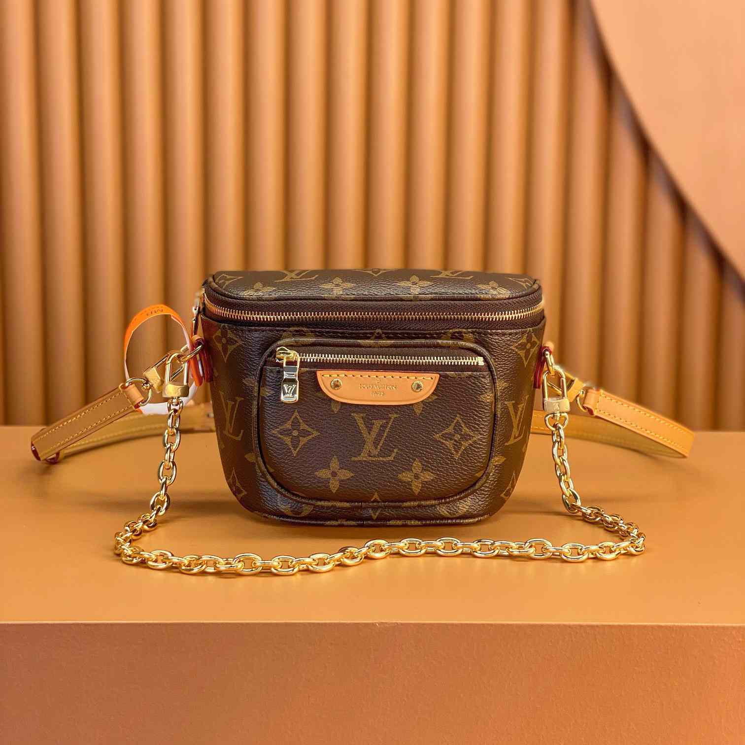 Louis Vuitton Mini Bumbag (17x12x9.5cm)      M82335 - PerfectKickZ