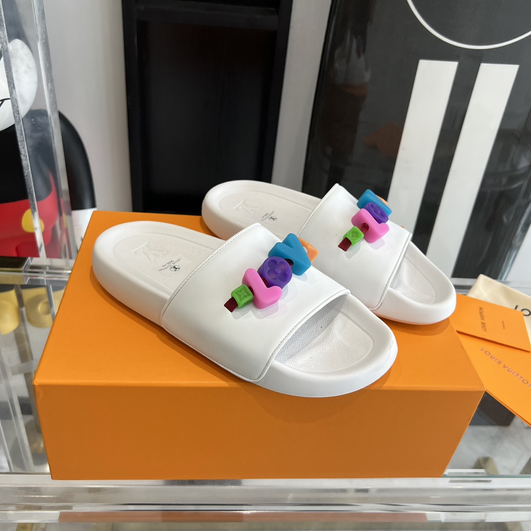 Louis Vuitton Pool Pillow Flat Comfort Mule Sandals - PerfectKickZ