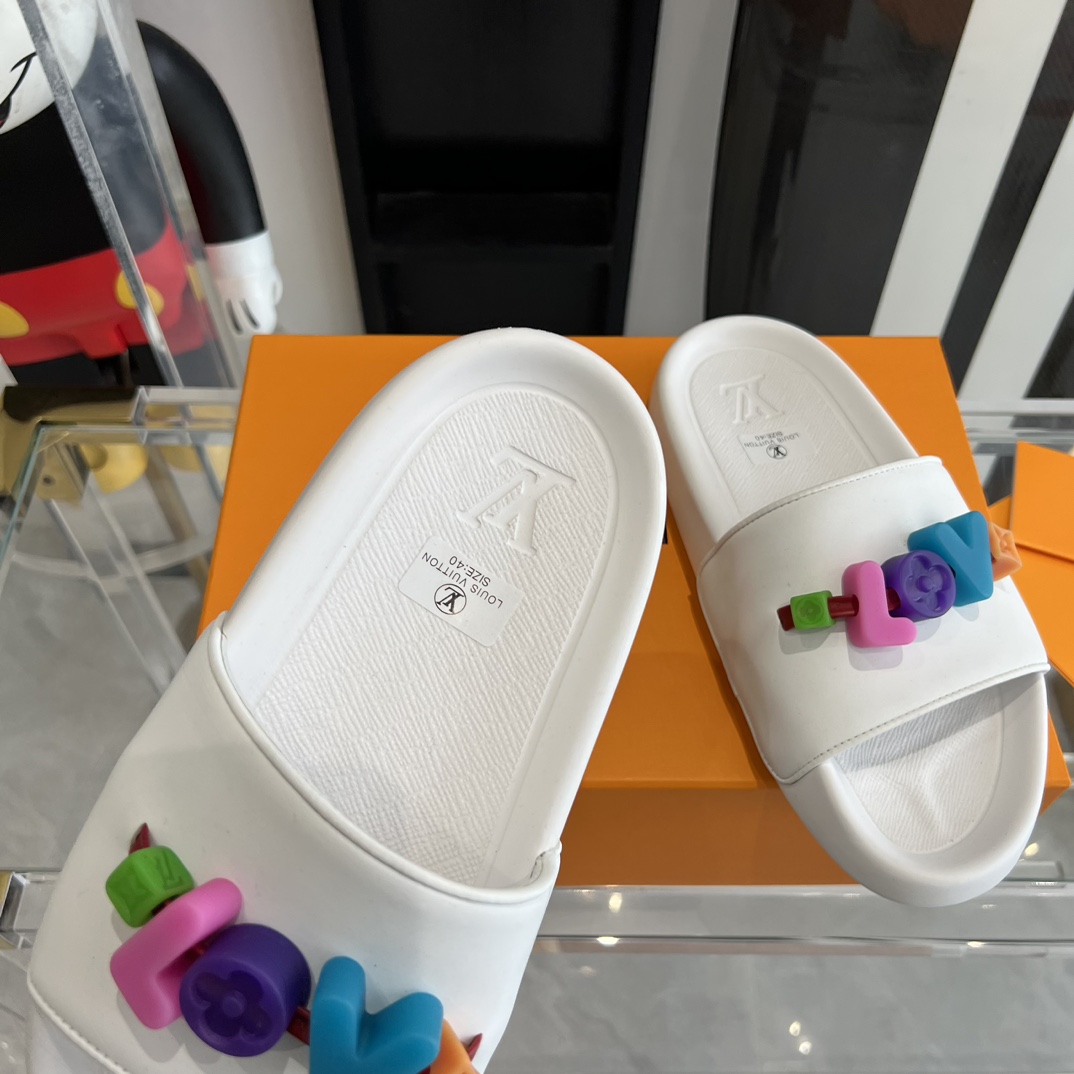 Louis Vuitton Pool Pillow Flat Comfort Mule Sandals - PerfectKickZ