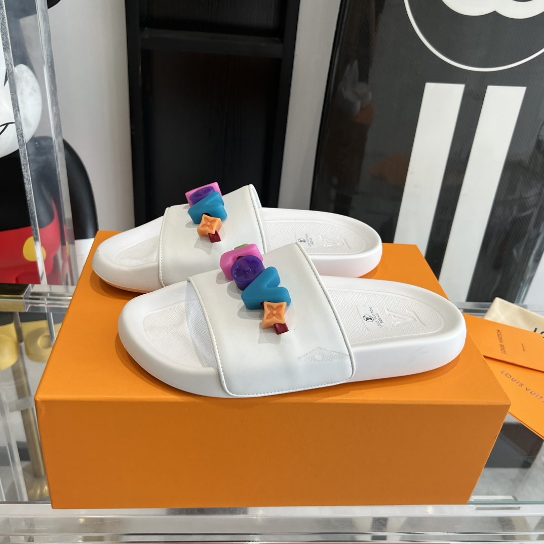 Louis Vuitton Pool Pillow Flat Comfort Mule Sandals - PerfectKickZ