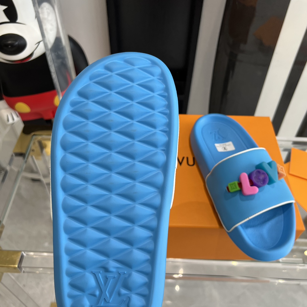 Louis Vuitton Pool Pillow Flat Comfort Mule Sandals - PerfectKickZ
