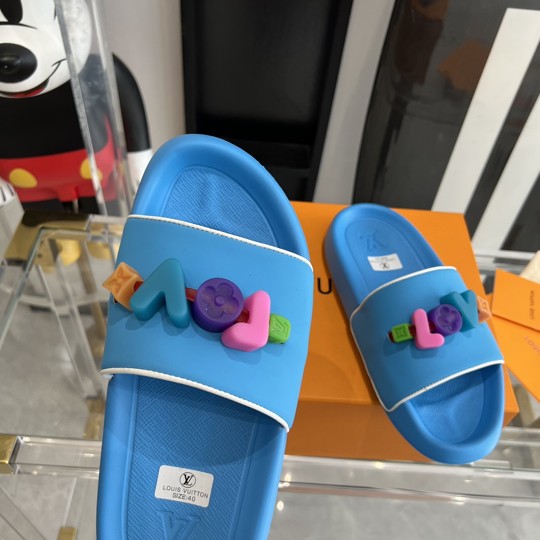 Louis Vuitton Pool Pillow Flat Comfort Mule Sandals - PerfectKickZ