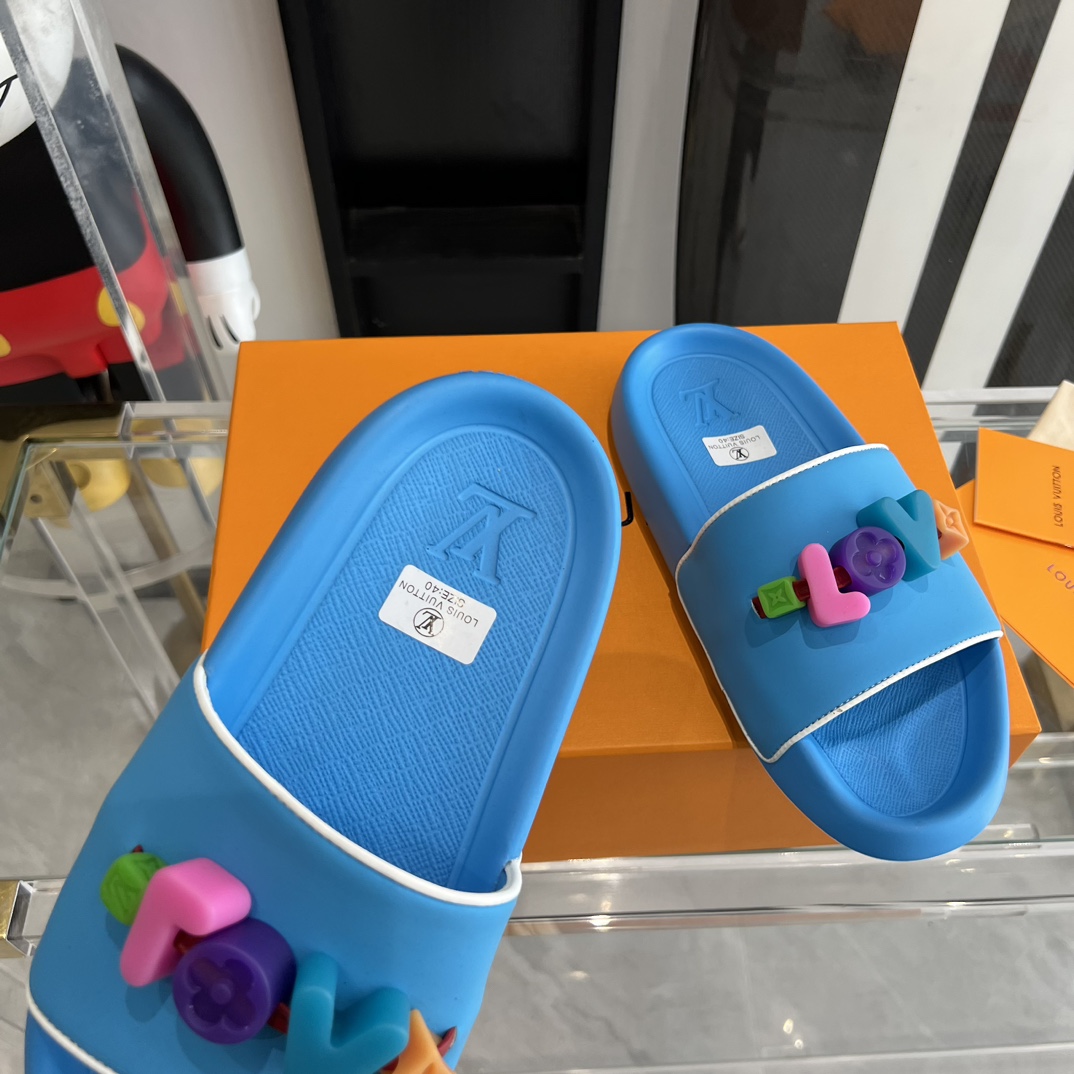 Louis Vuitton Pool Pillow Flat Comfort Mule Sandals - PerfectKickZ
