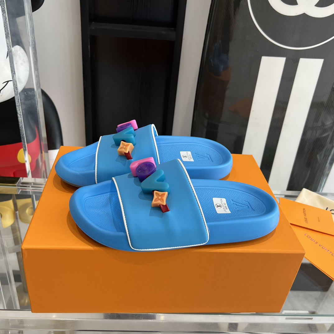 Louis Vuitton Pool Pillow Flat Comfort Mule Sandals - PerfectKickZ