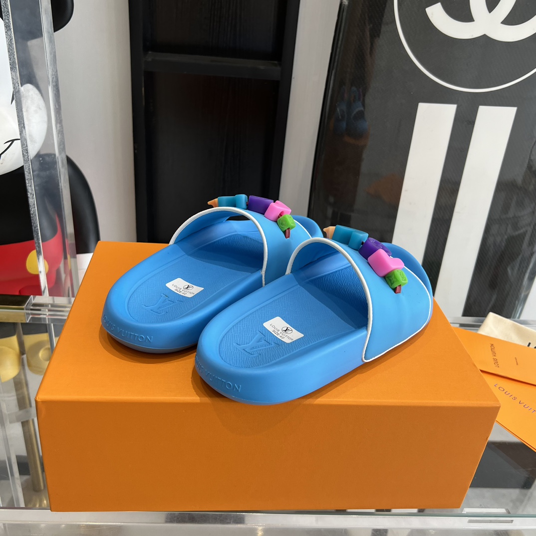 Louis Vuitton Pool Pillow Flat Comfort Mule Sandals - PerfectKickZ