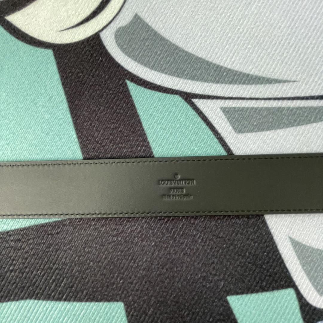 Louis Vuitton LV City Pin 35mm Belt     M0542 - PerfectKickZ