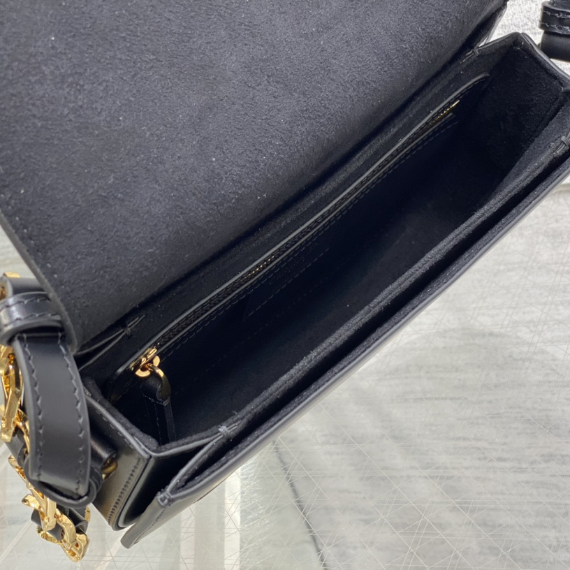 Dior CD Signature Bag With Strap - PerfectKickZ