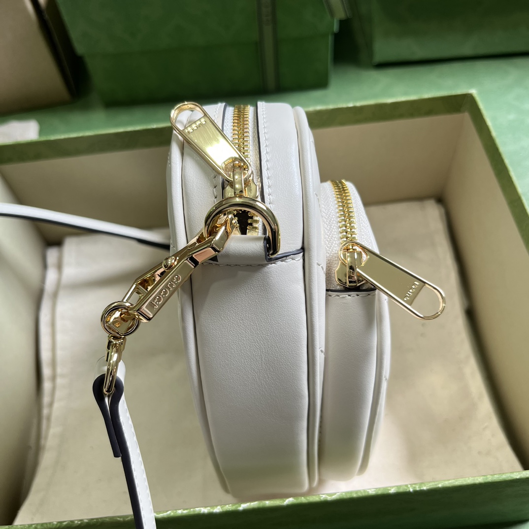 Gucci Interlocking G Mini Heart Shoulder Bag - PerfectKickZ