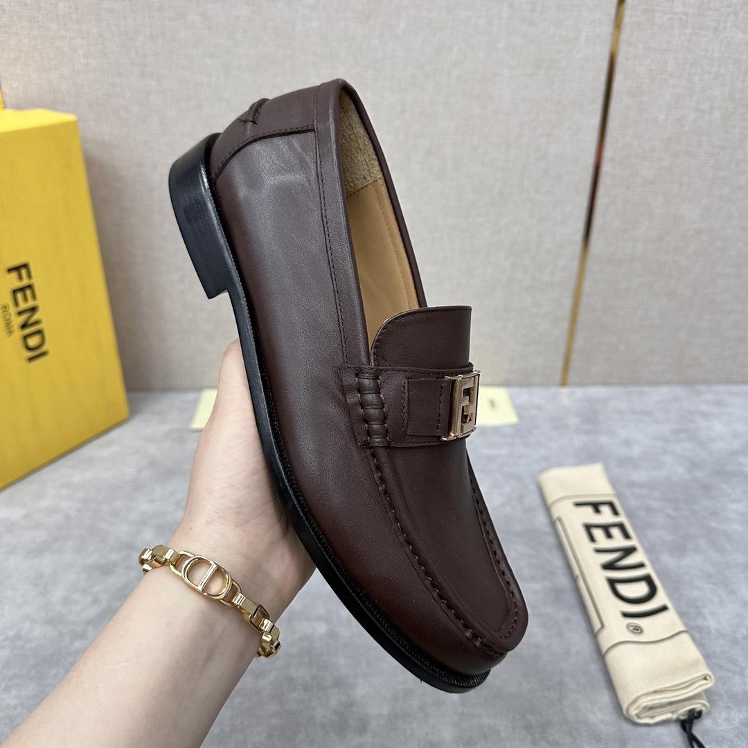 Fendi Men's Brown Loafer - PerfectKickZ