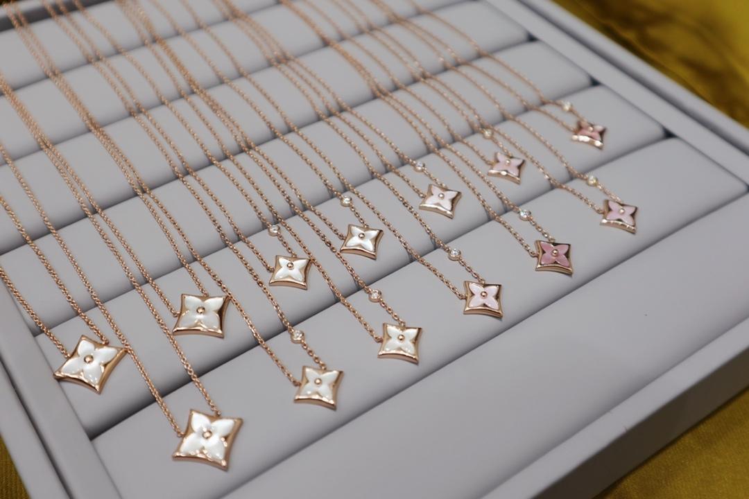 Louis Vuitton Color Blossom Star necklace, Pink Gold And White Mother-of-pearl   - PerfectKickZ