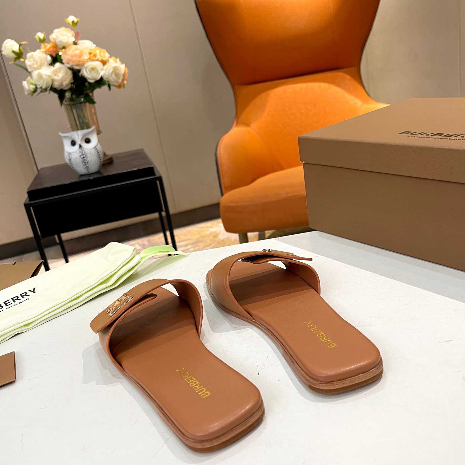 Burberry Women's Mule Sandals - PerfectKickZ