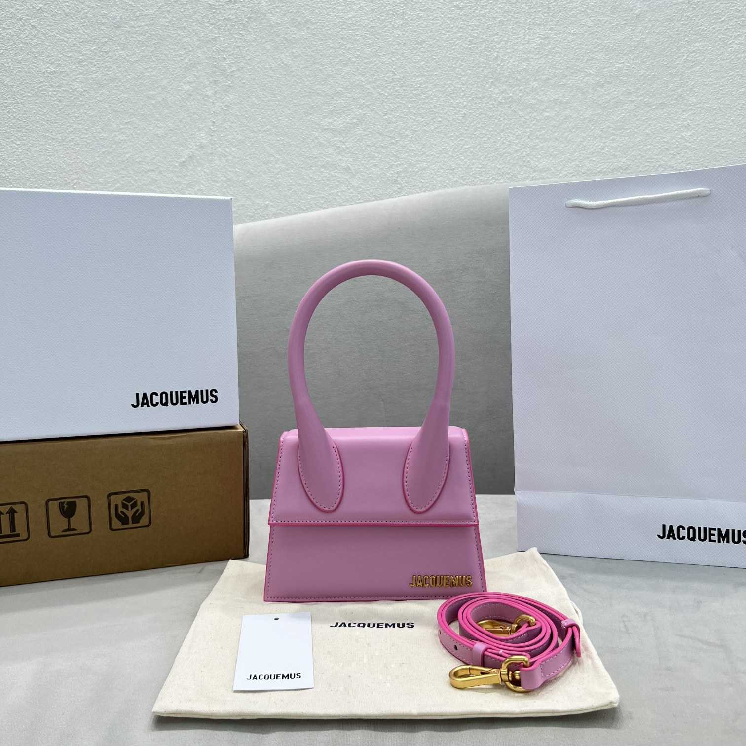 Jacquemus Le Chiquito Bag  (18x15.5x8cm) - PerfectKickZ