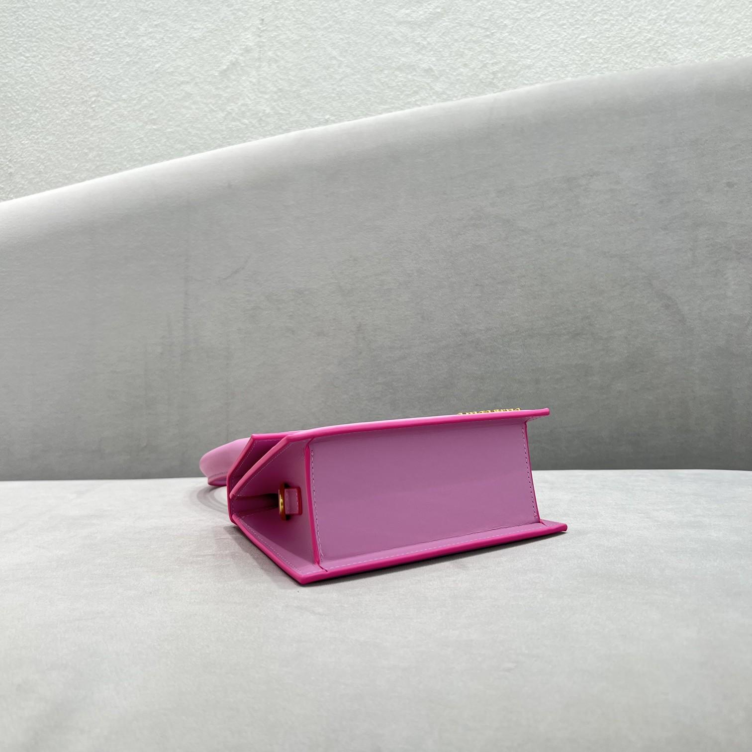 Jacquemus Le Chiquito Bag  (18x15.5x8cm) - PerfectKickZ