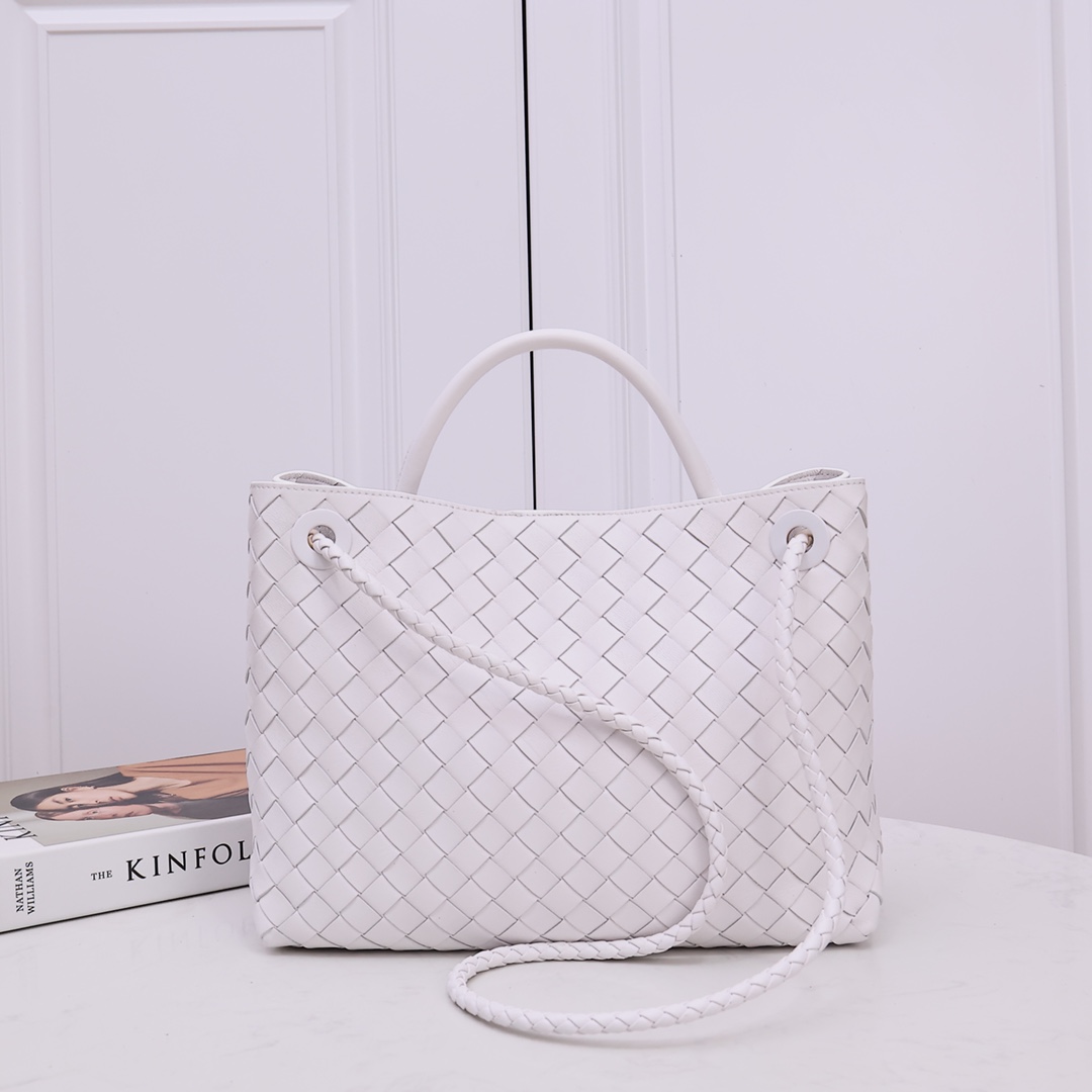 Bottega Veneta Medium Andiamo - PerfectKickZ