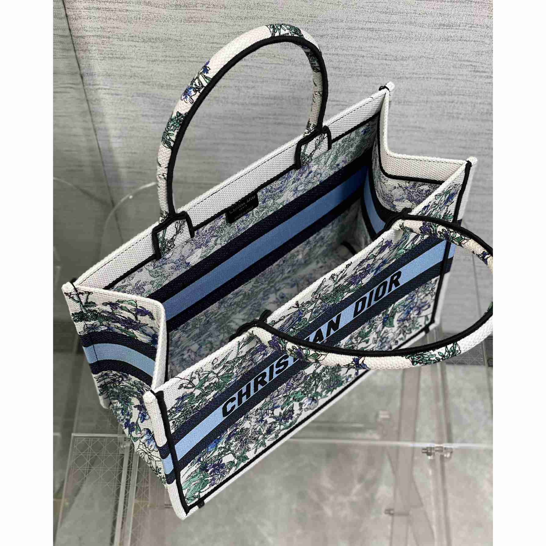 Dior Medium Dior Book Tote - PerfectKickZ