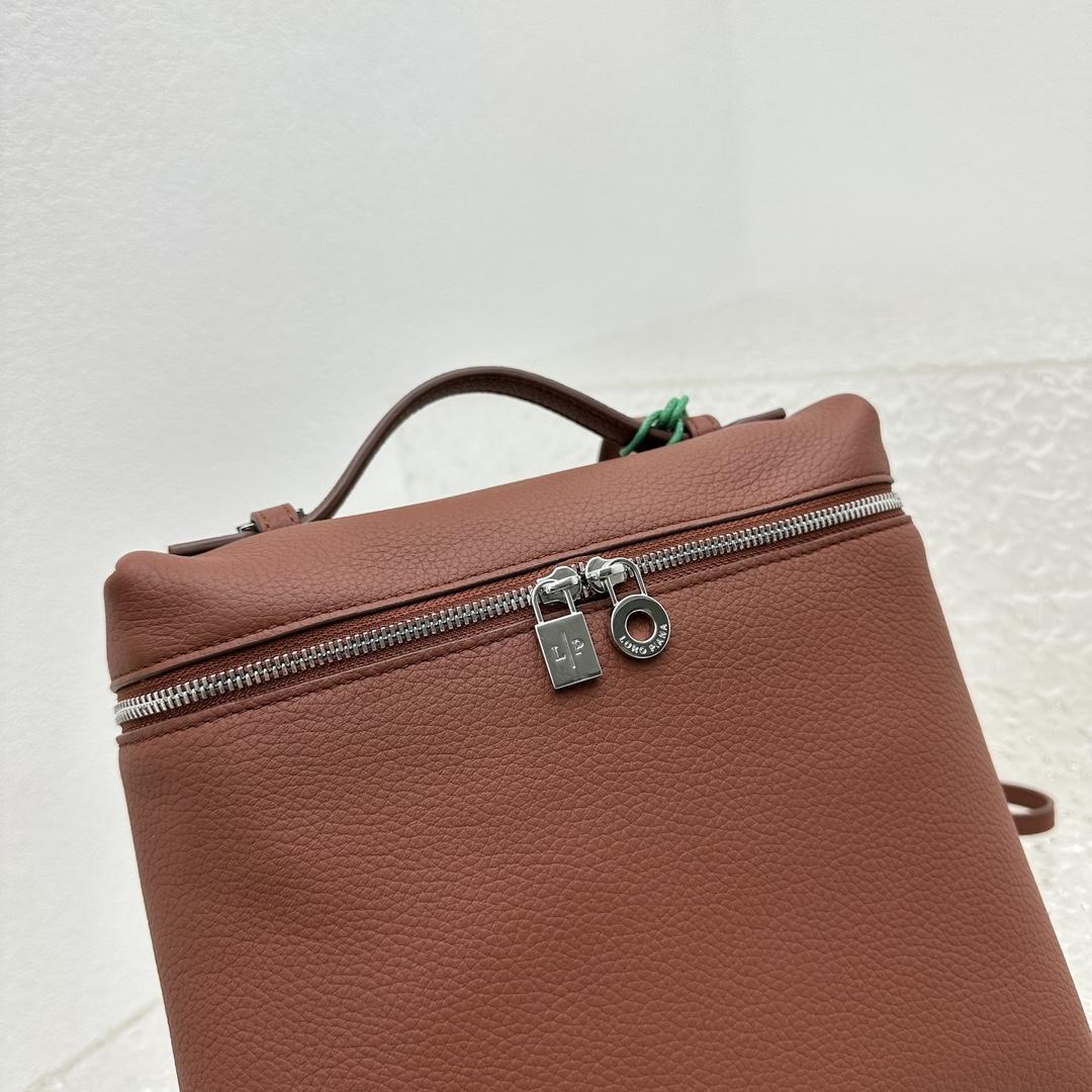 Loro Piana Extra Pocket Backpack L23.5   (23×8×22cm) - PerfectKickZ