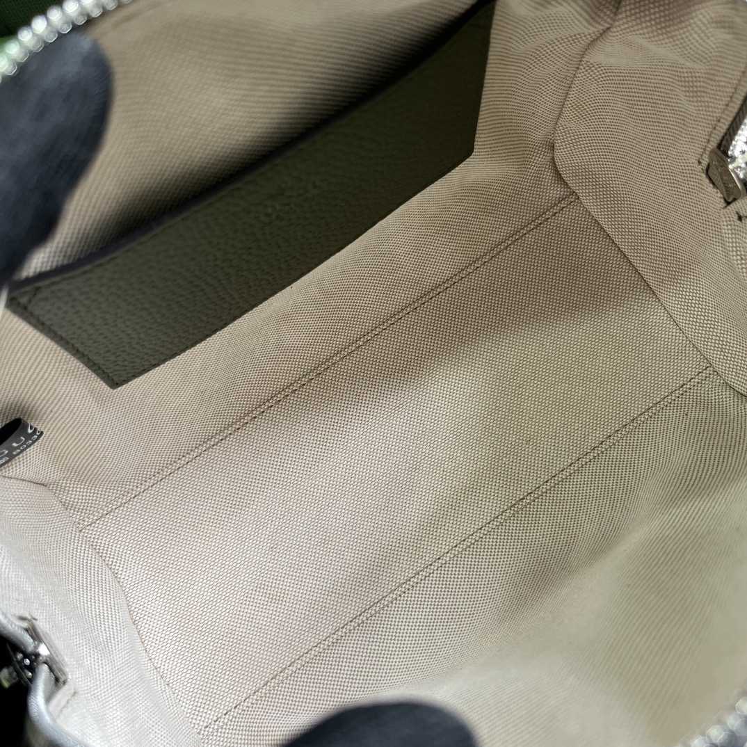 Gucci Jumbo GG Mini Duffle Bag (22-15-12.5cm) - PerfectKickZ