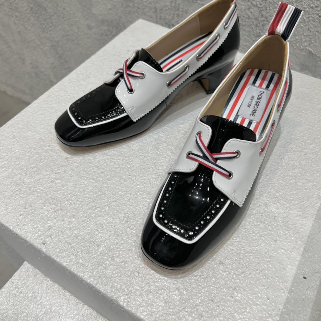 Thom Browne Black And White Soft Patent Leather 40mm Block Heel Boat Shoe - PerfectKickZ
