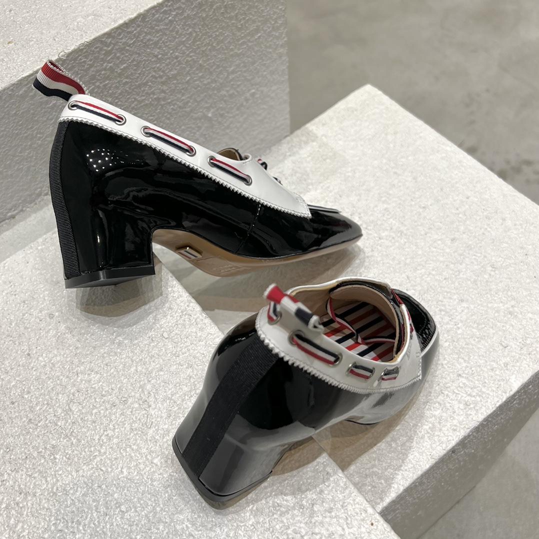 Thom Browne Black And White Soft Patent Leather 40mm Block Heel Boat Shoe - PerfectKickZ
