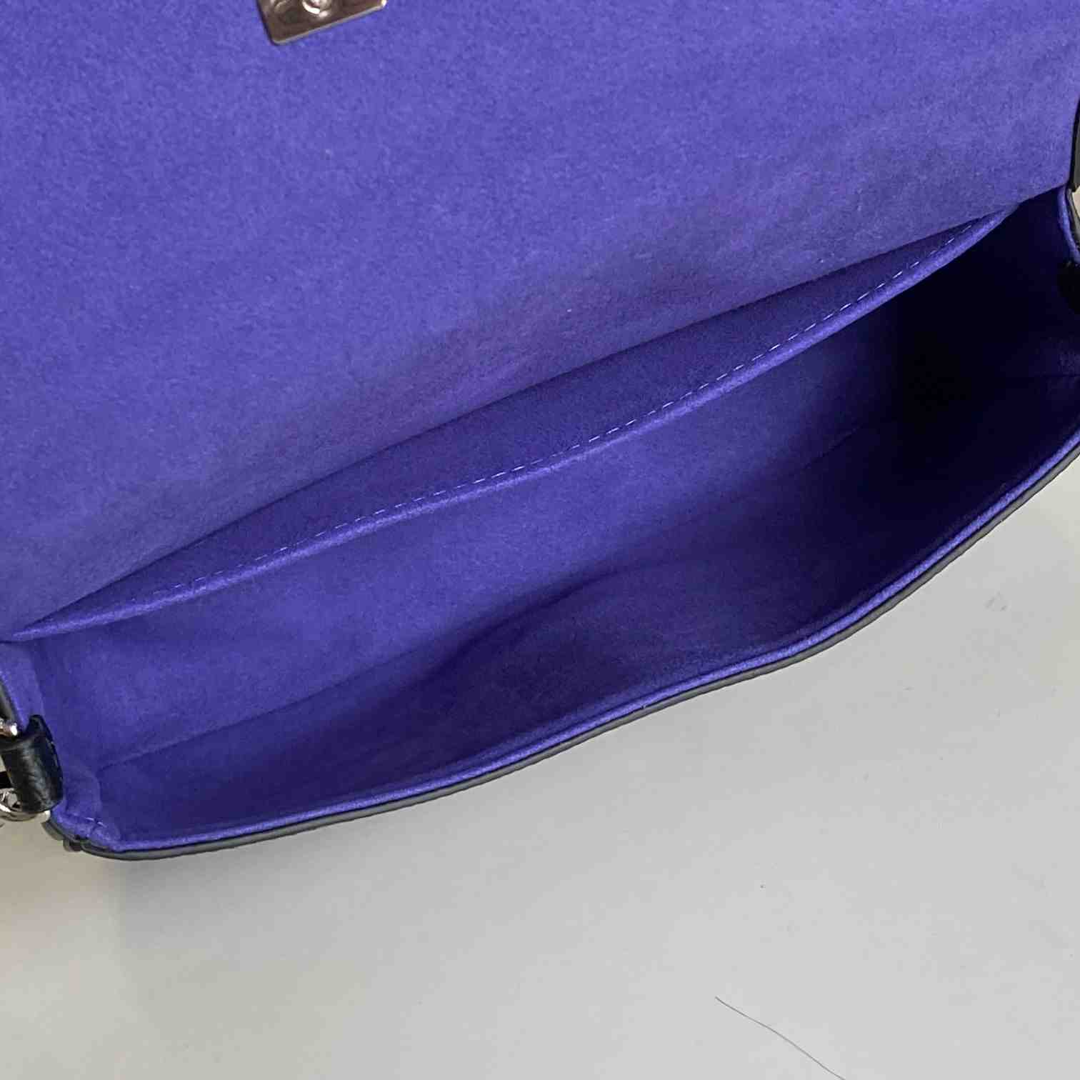 Louis Vuitton Buci    M59386 - PerfectKickZ