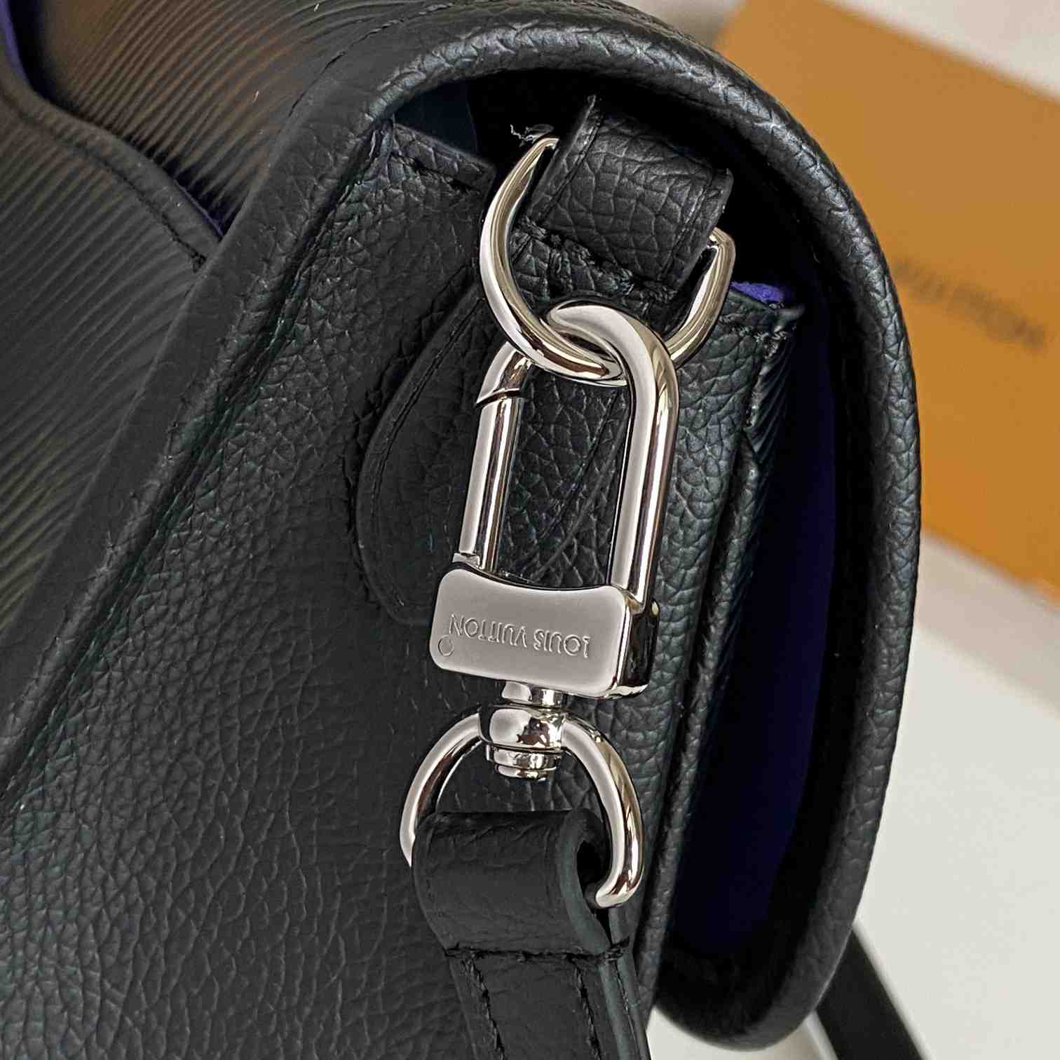Louis Vuitton Buci    M59386 - PerfectKickZ